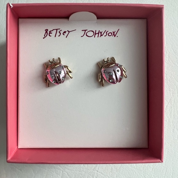 Betsey Johnson BUGGIN OUT LADYBUG STUDS - Picture 1 of 3